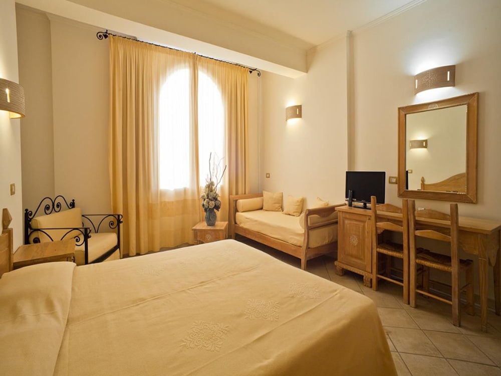 Hotel Libyssonis 14/32