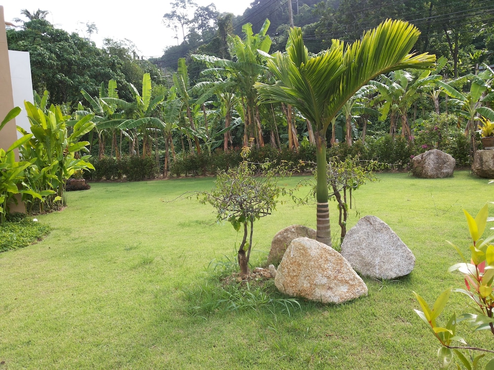 Sakoo Valley Naithon Beach 34/50