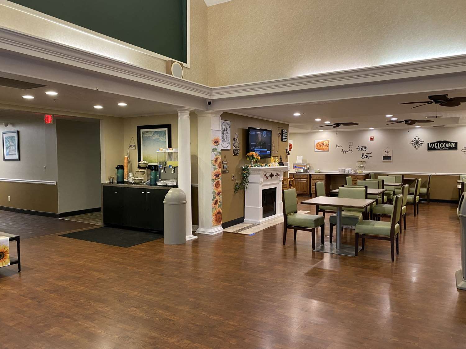Quality Inn Palm Bay Melbourne I-95 23/35