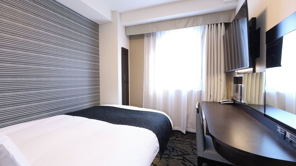 ROOM, DOUBLE BED