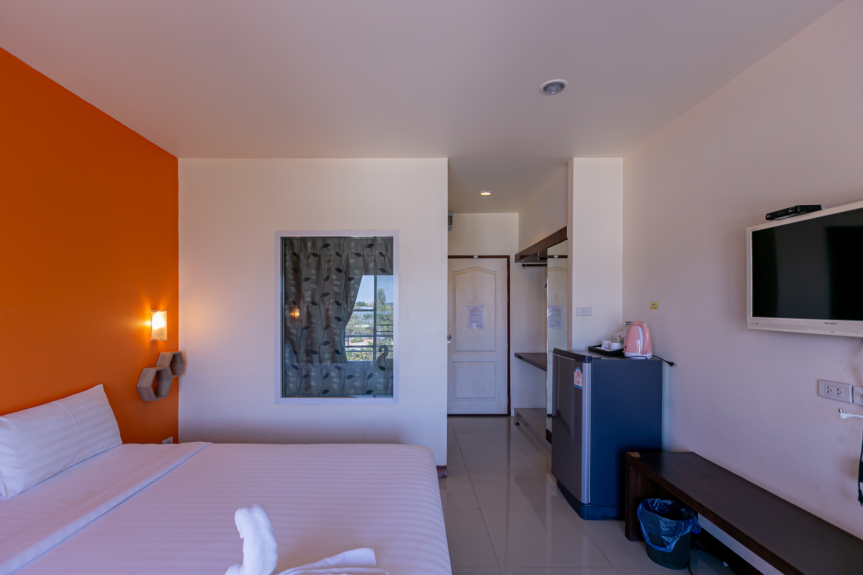 Deluxe, Double Bed