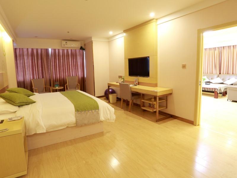 GreenTree Inn Wuxi Yixing Guanlin Town Express Hotel 16/36