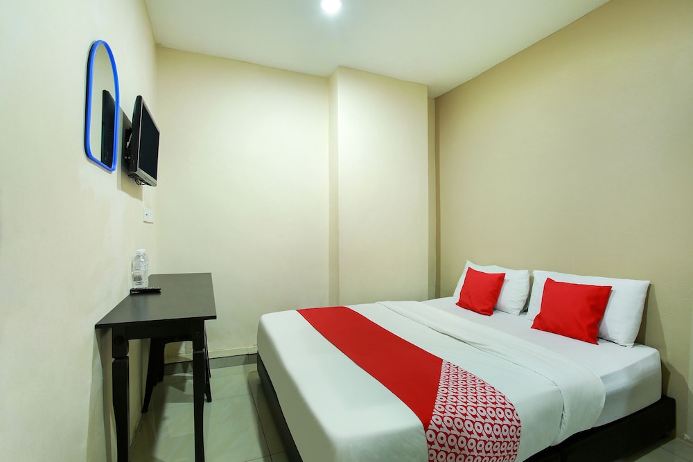 OYO 43933 Ferringhi Stay Iinn 39/57