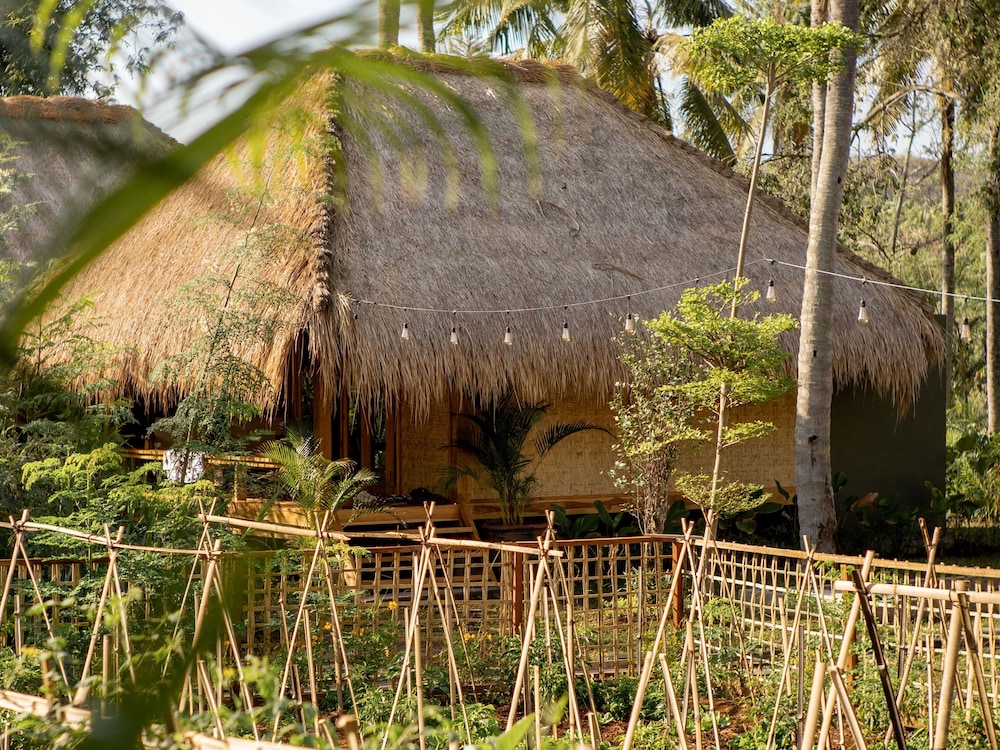Dejama Glamping Resort Lombok 76/82
