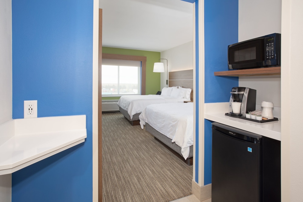 Holiday Inn Express & Suites Goodland I-70 45/45