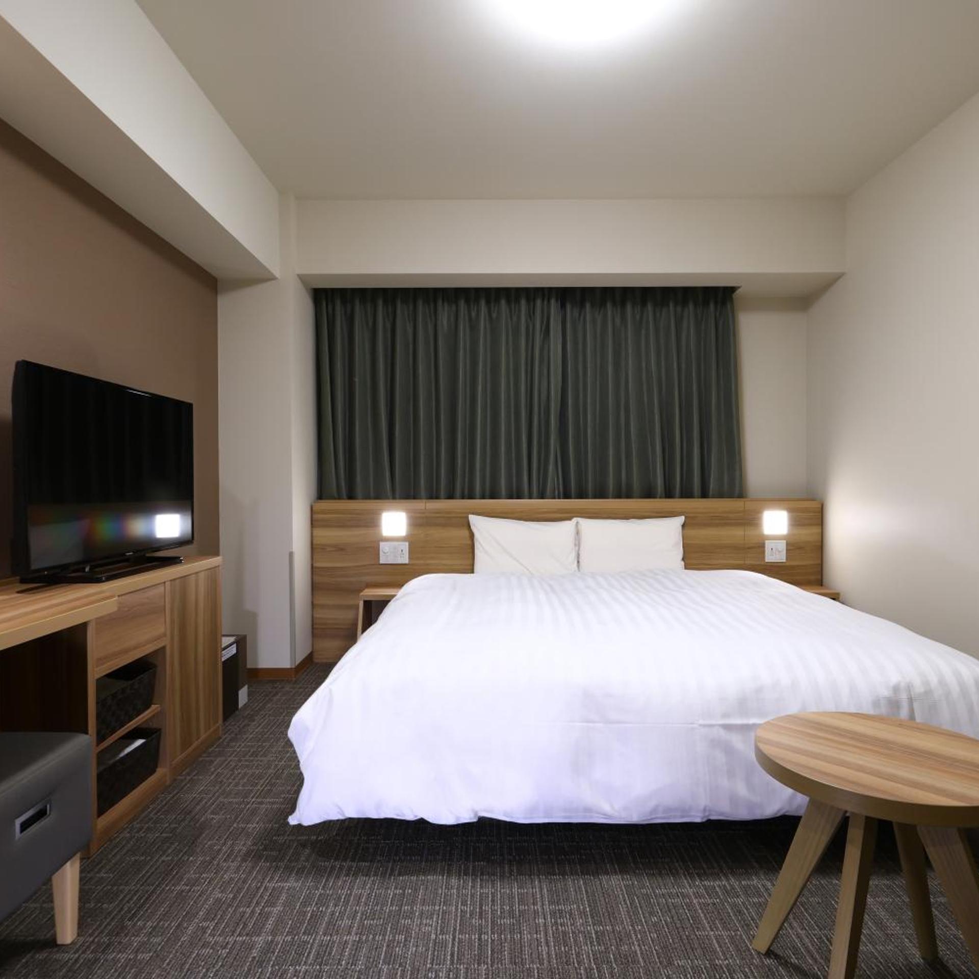 Standard, King Bed