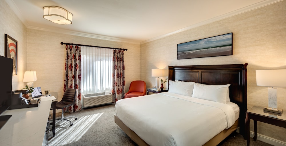 Ayres Hotel Suites Costa Mesa Newport Beach 6/50