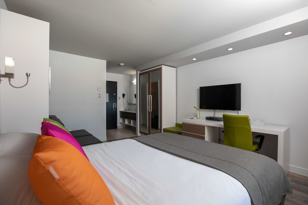 Hotel V 32/69