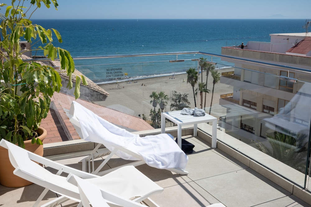 Hotel Estepona Plaza 36/58