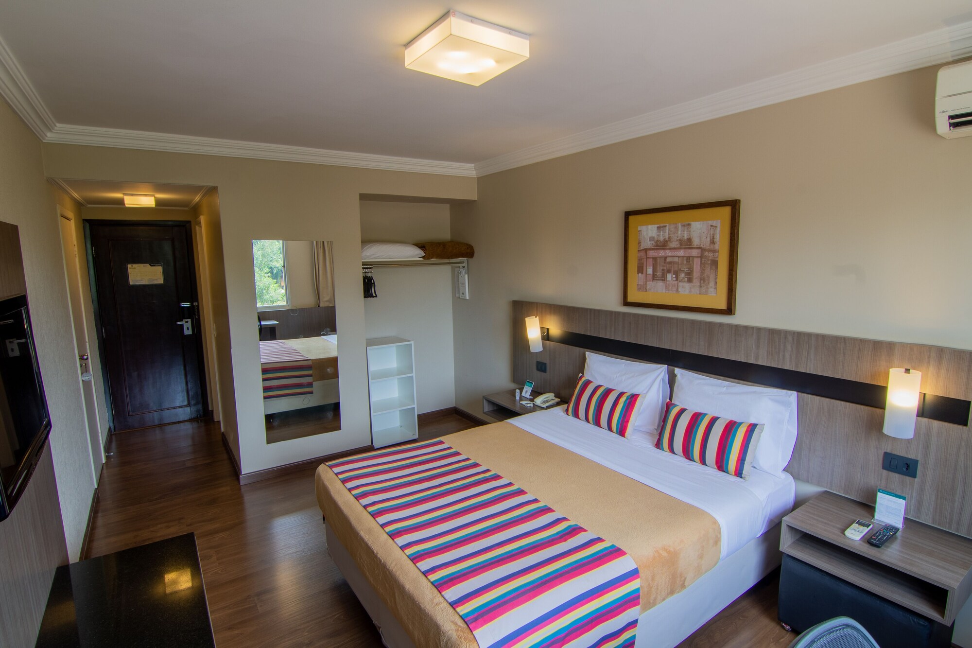 Room at Hotel Deville Express Cascavel, CASCAVEL
