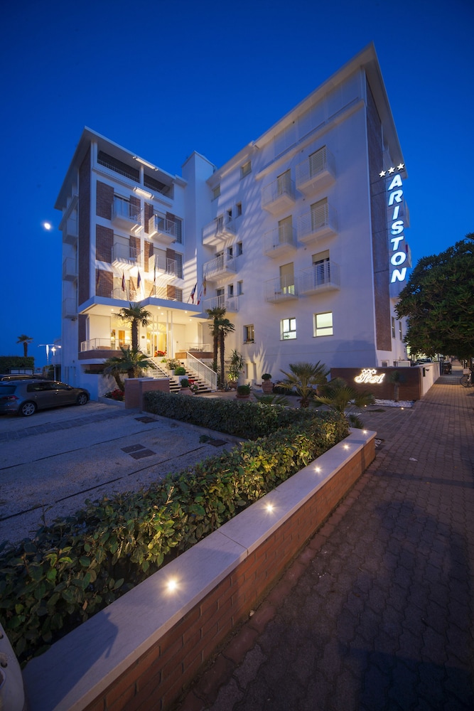 Hotel Ariston 2/50
