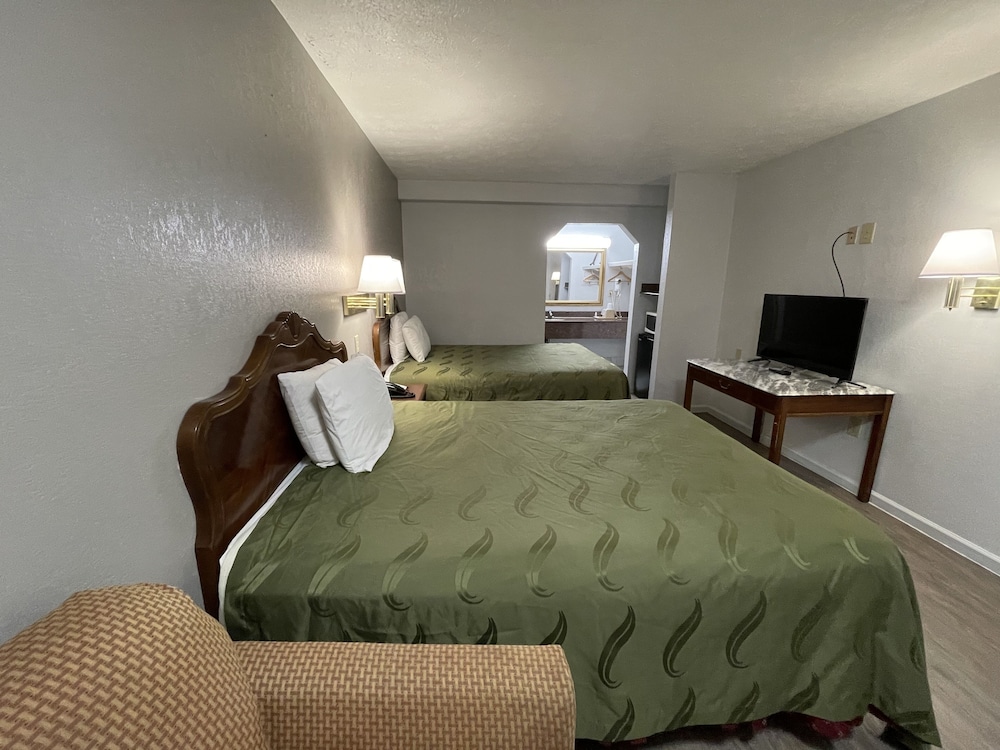 Fairbridge Inn Suites Mcdonoughga 15/52