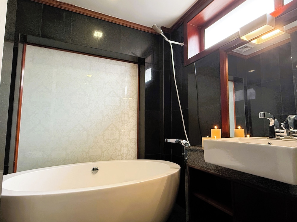 Maison Saiko Angkor Boutique 48/50