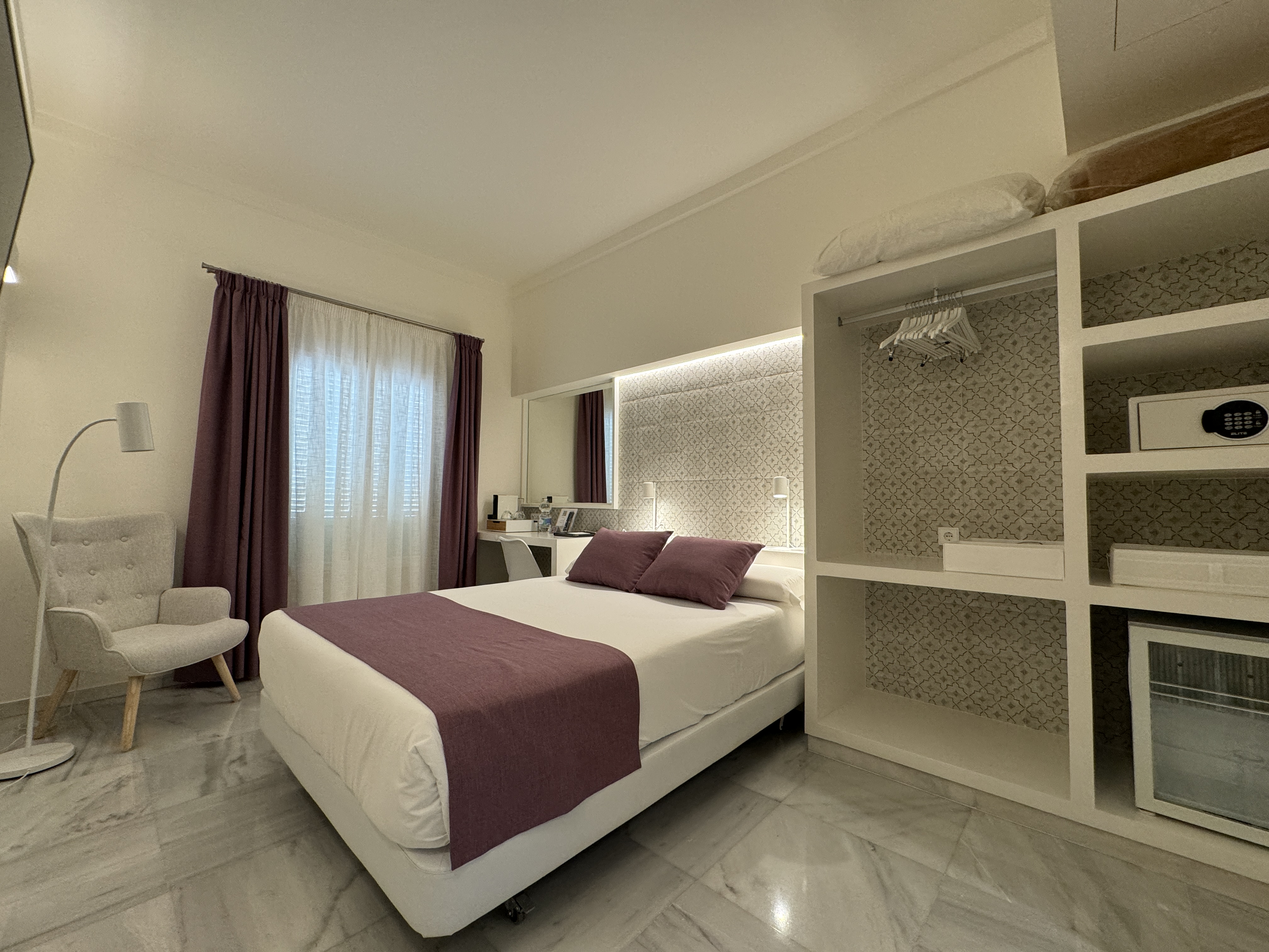 Room, Double Bed, Plaza View