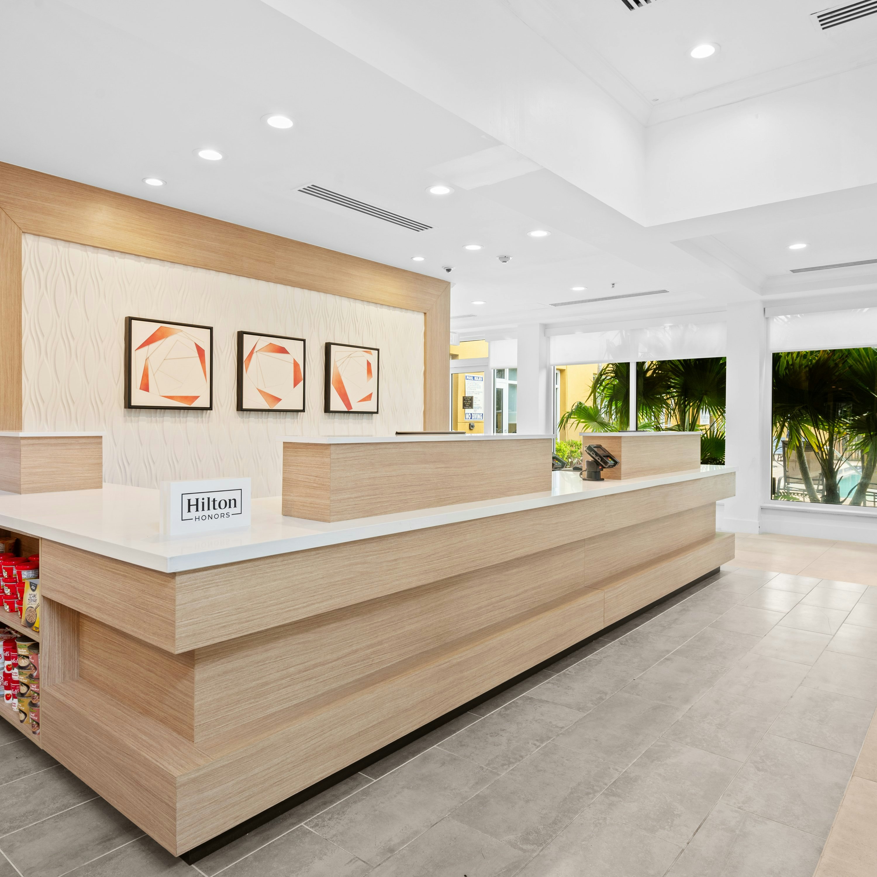 Lobby at Hilton Garden Inn Ft. Lauderdale Airport-Cruise Port, DANIA BEACH - FL