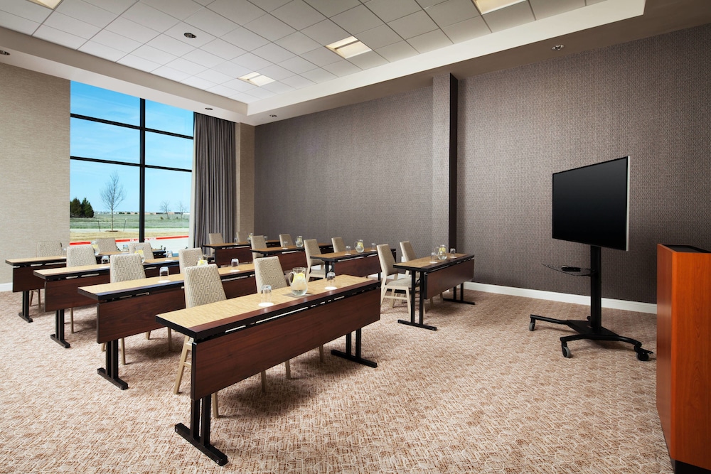 SHERATON MCKINNEY HOTEL 51/54