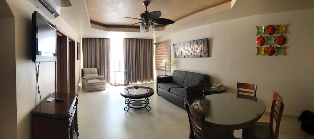 Playa Bonita Resort 48/77