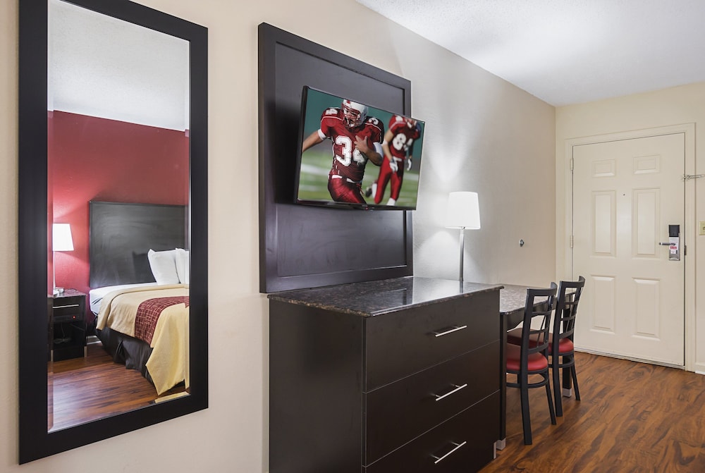 Red Roof Inn And Suites Scottsboro 35/42