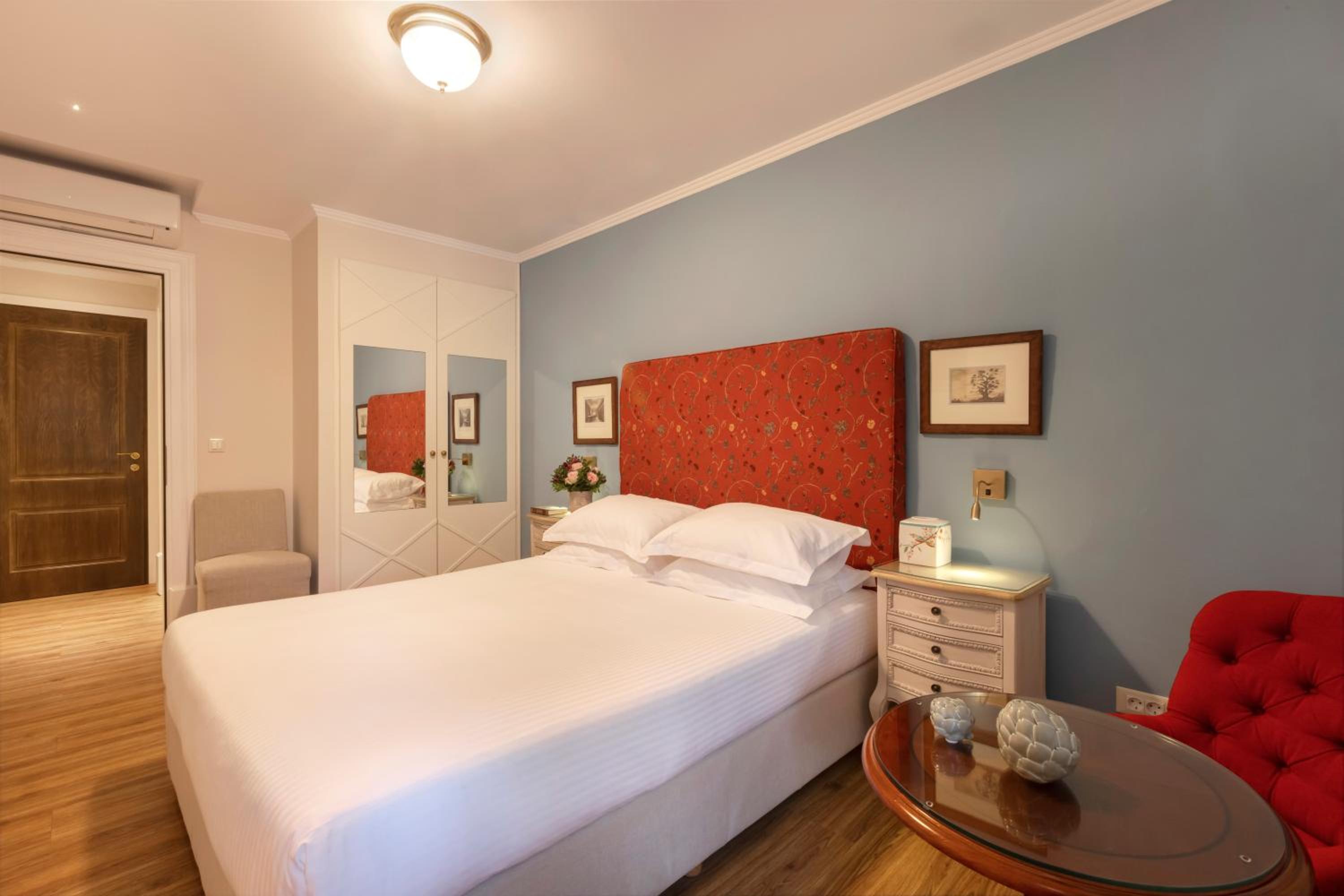 rooms