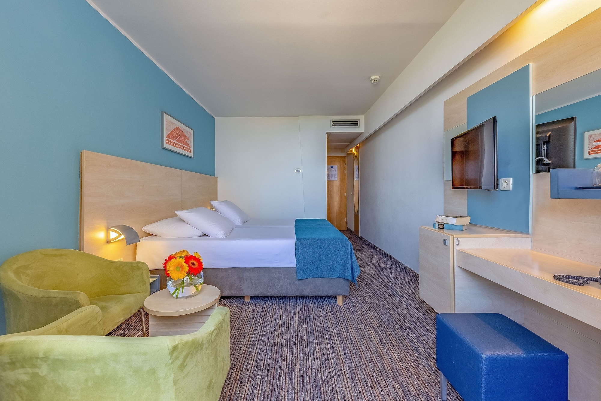 Room, Twin Beds, Sea View