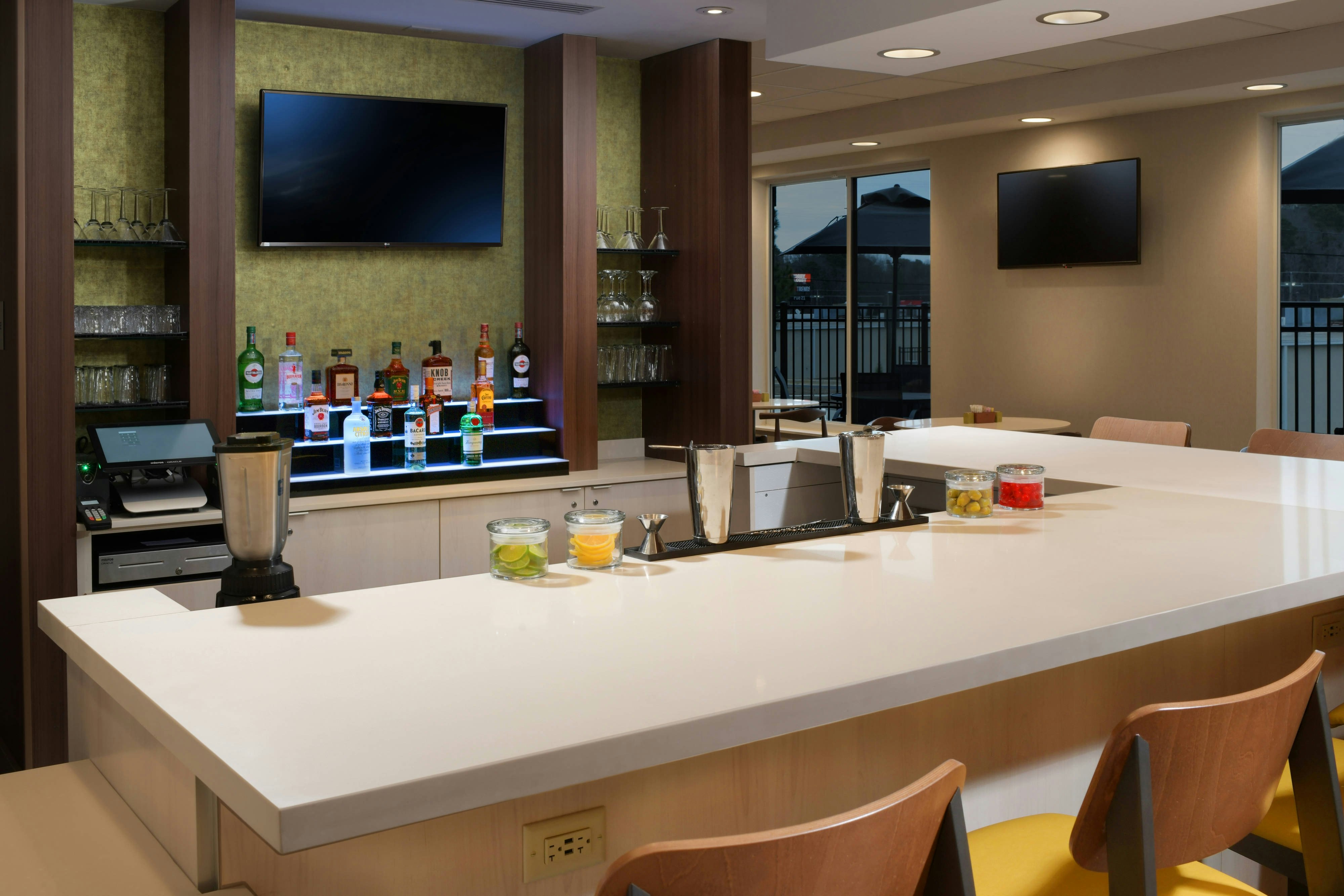 Fairfield Inn & Suites By Marriott El Dorado 27/28