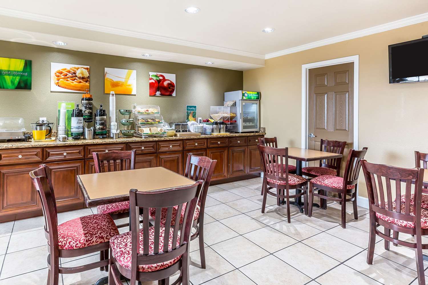 Quality Inn near Hearst Castle 27/29