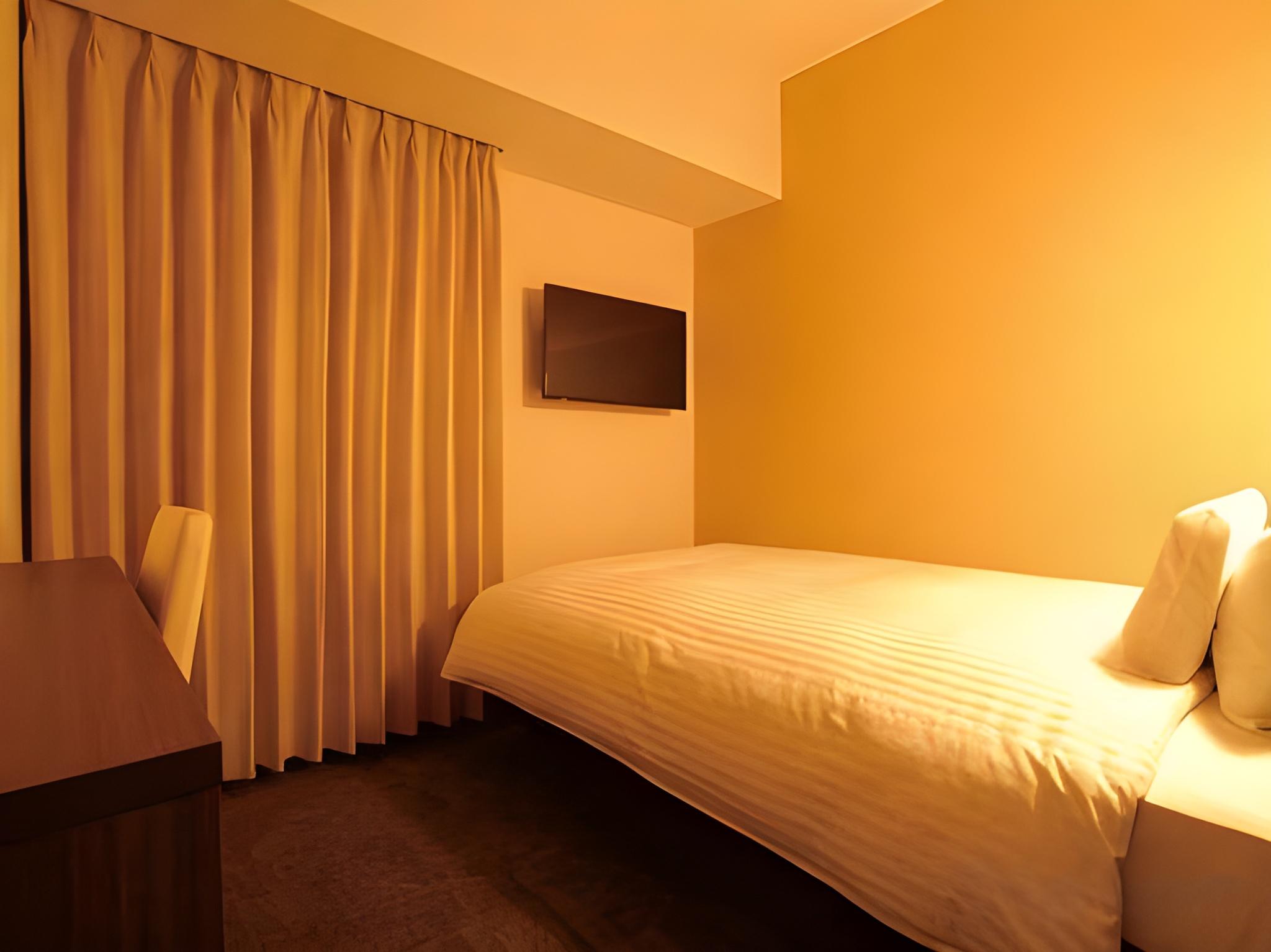 Semi Room, Standard, Single, Semi Double Bed, Smoking