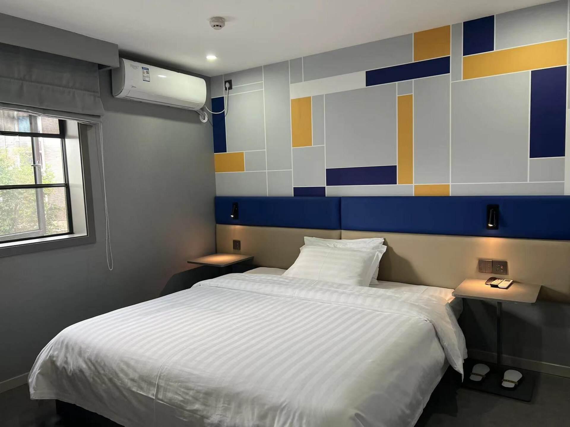 7daysinn hotel 10/19