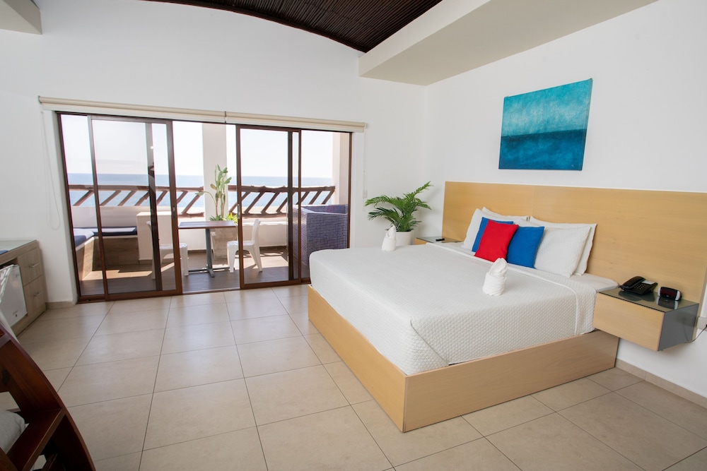 Hotel Los Farallones 30/70
