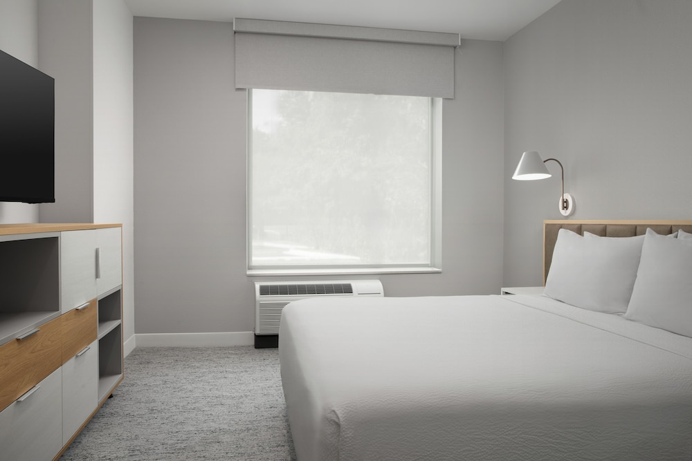 TownePlace Suites by Marriott Jacksonville Mayport 5/50