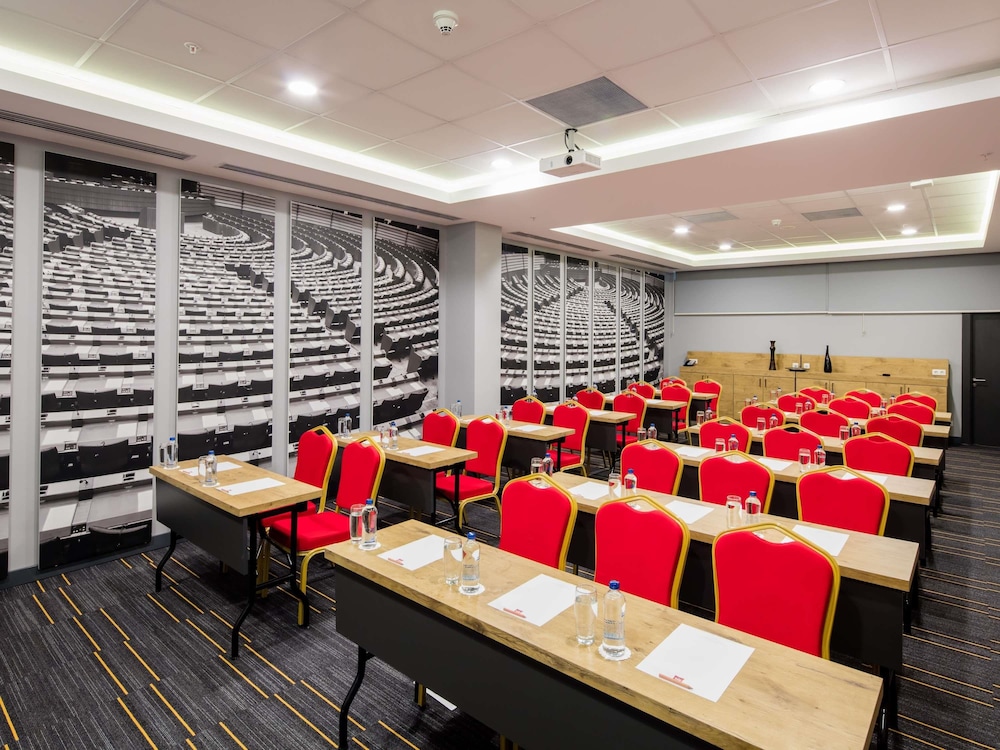 Ibis Istanbul West 69/73