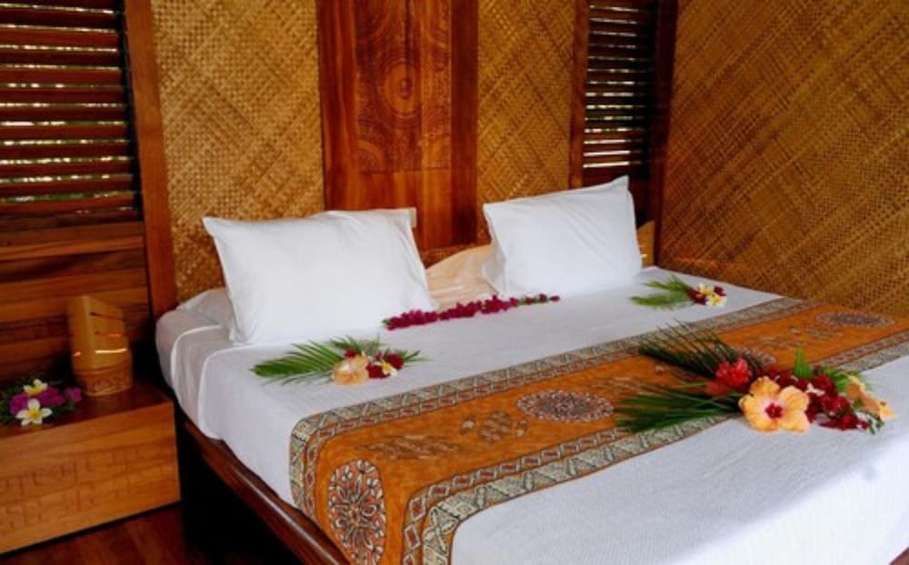 NUKU HIVA KEIKAHANUI PEARL LODGE 28/56