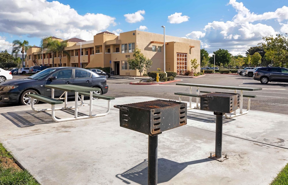 Extended Stay America - Orange County - Irvine Spectrum 48/57