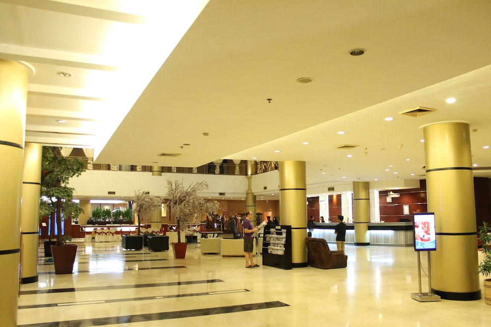 Grand Elite Hotel Pekanbaru 23/32