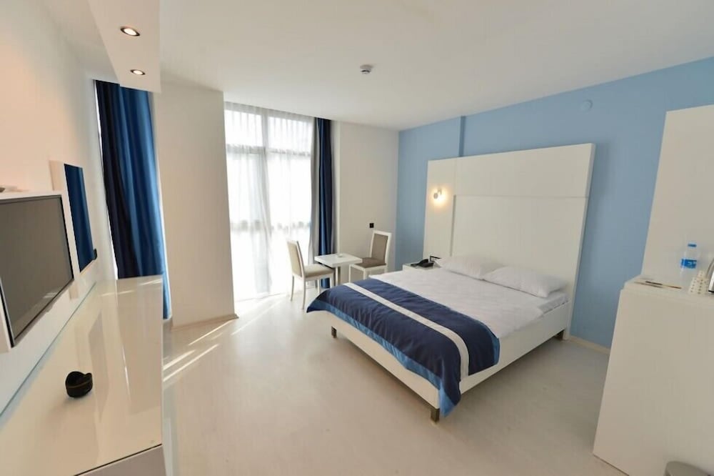 Sahin Hotel 2 7/36