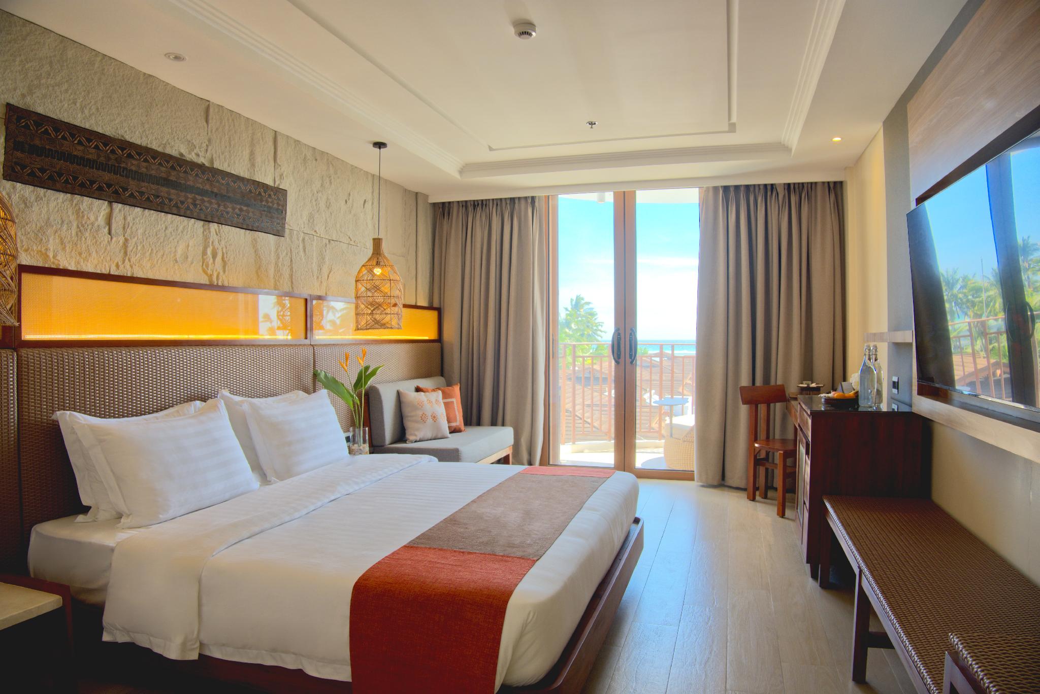 Ocean Wing Suite Room