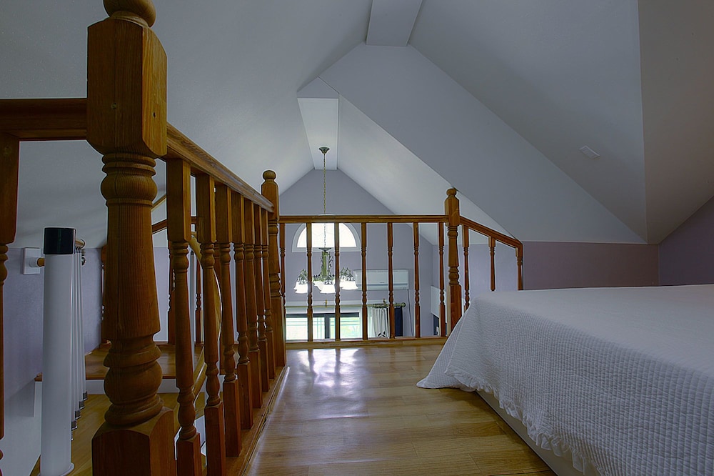 Tree, Double Bed