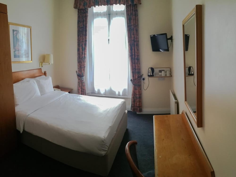 Victor Hotel London Victoria 18/34