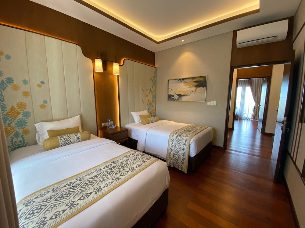 Putri Duyung Ancol Kt 20/57