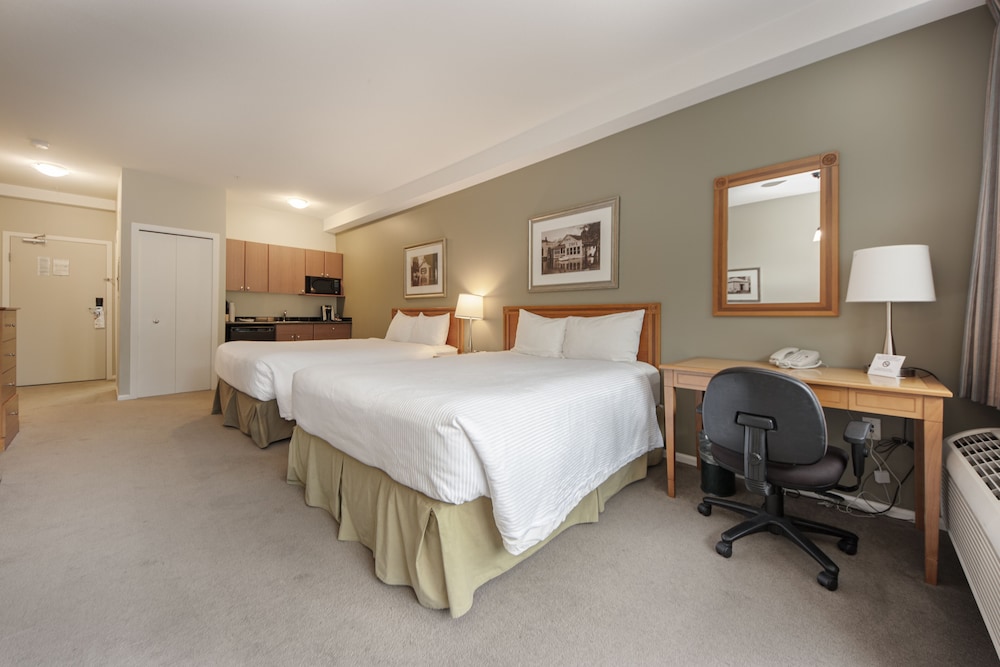 Harrison Beach Hotel 15/42