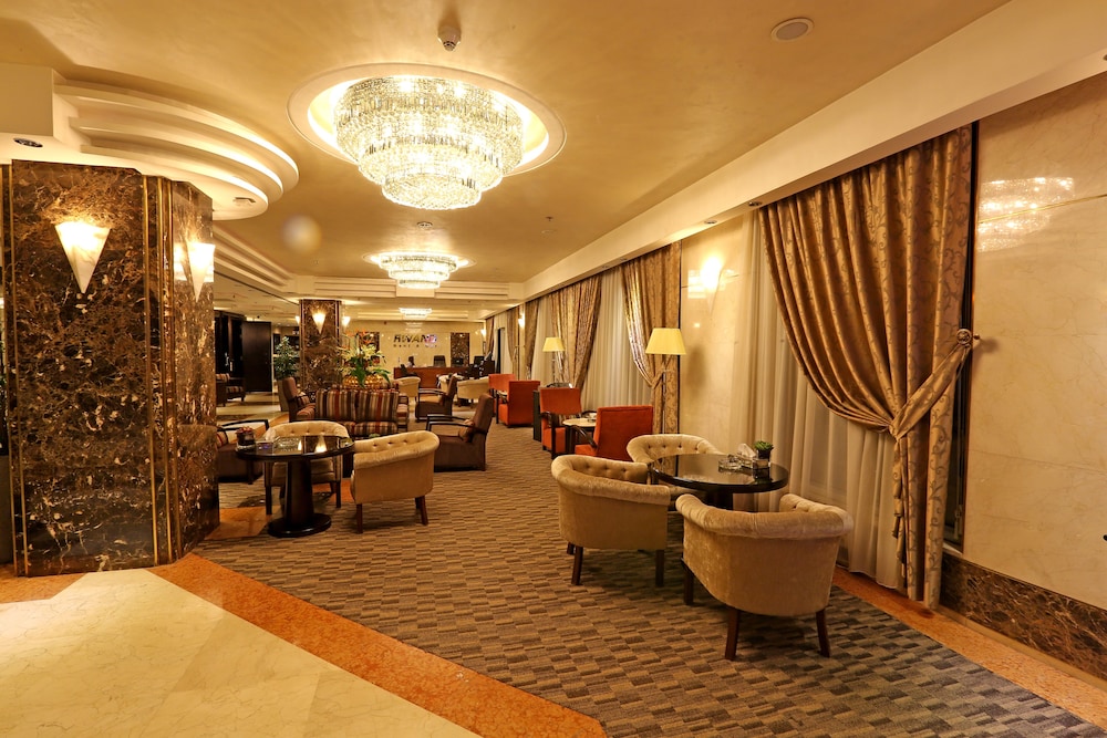Ayass Hotel 61/74