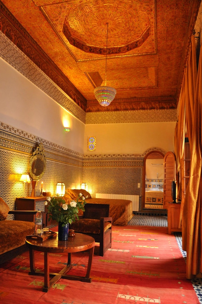 Riad Au 20 Jasmins 32/49
