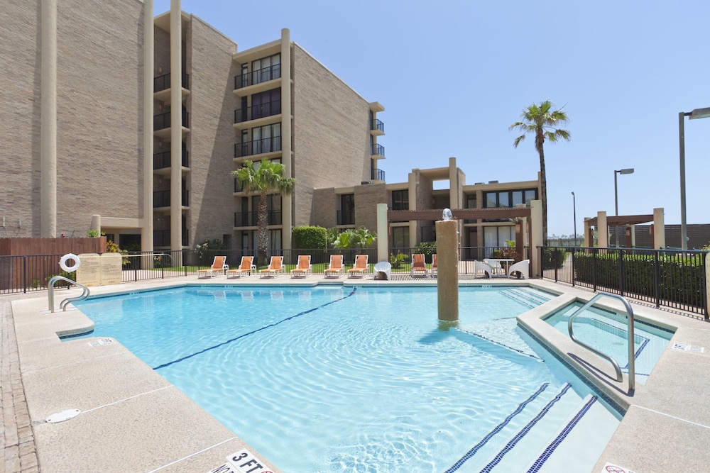 Sea Vista by South Padre Condo Rentals 16/50