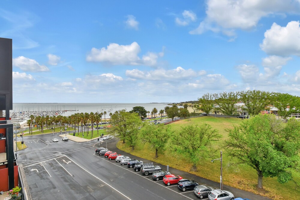 Oaks Vue Suites Geelong 60/69