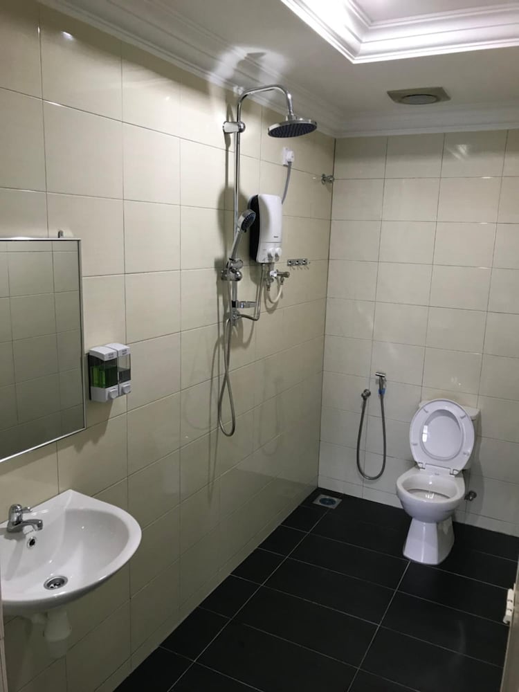 Seri Kangsar KK Hotel 28/34
