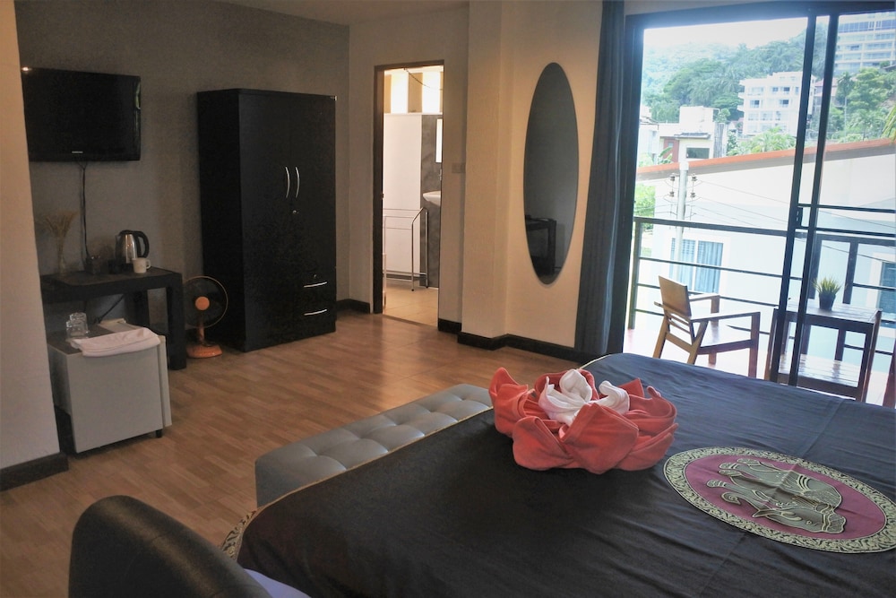 Hi Karon Beach Hotel 13/50