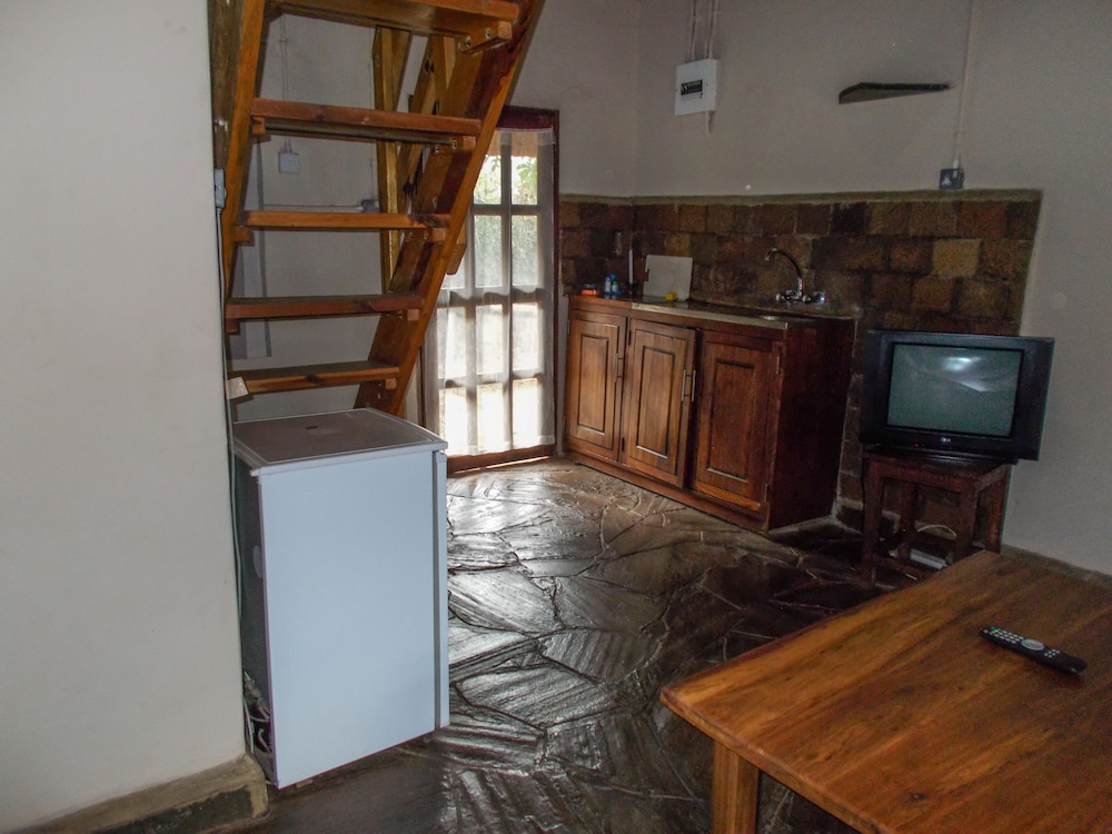 Village Rest Lodge 27/41