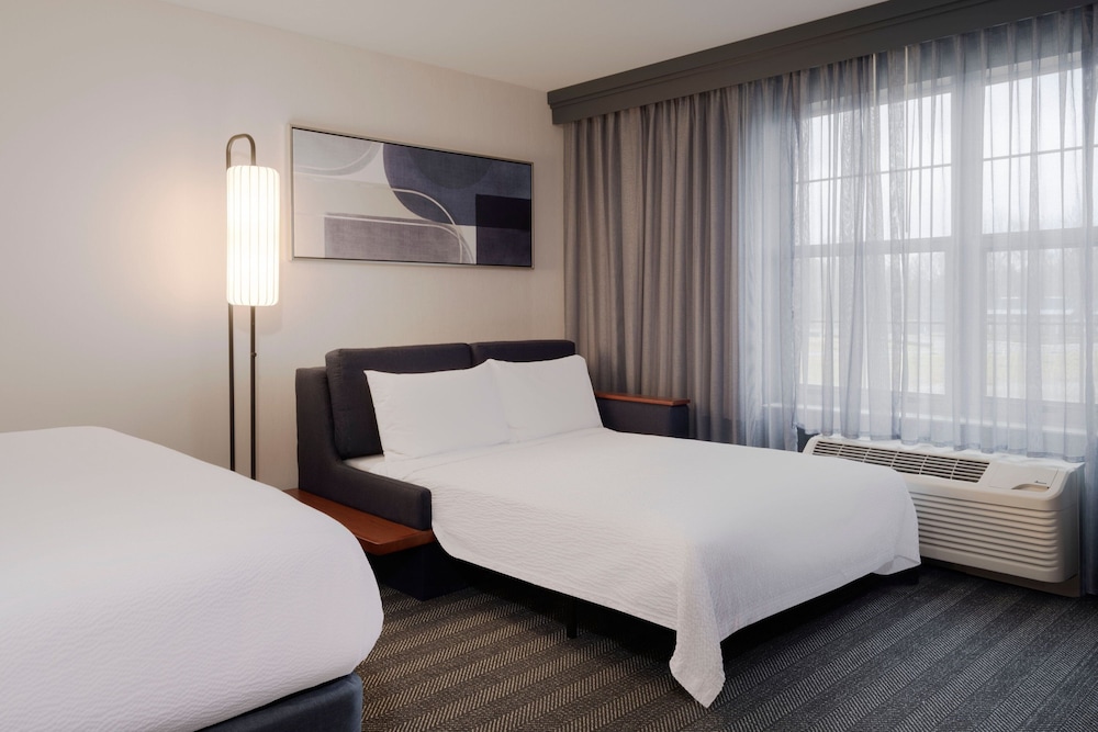 Room at COURTYARD COLUMBUS NEW ALBANY, NEW ALBANY - OH