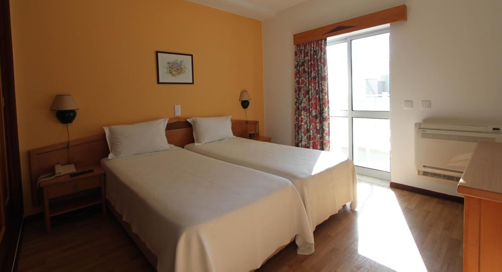 Luar Hotel 13/47