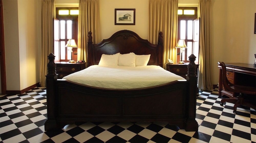 Ponce Plaza Hotel Casino 24/46
